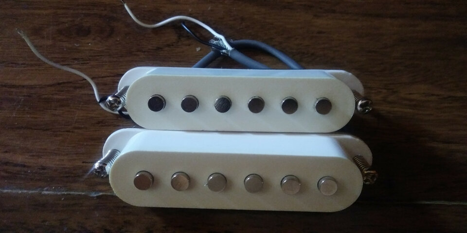 Venta / Cambio ... Material variado.