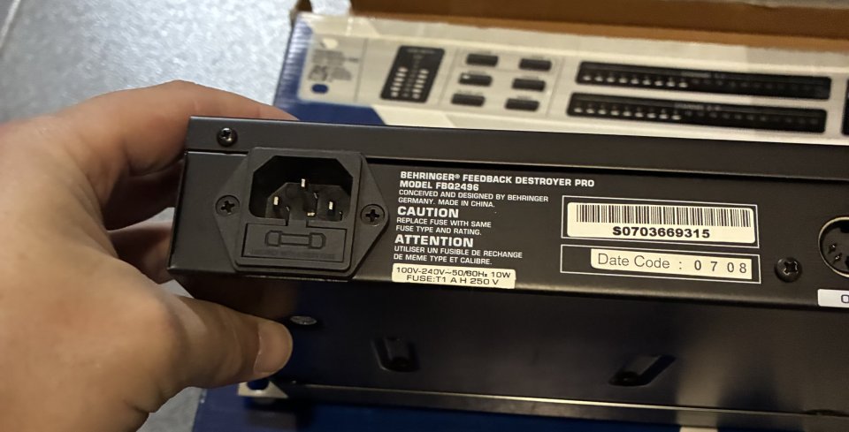 Behringer FBQ2496 feedback destroyer de segunda mano · Foto 6 de 8 · Madrid · 90 €