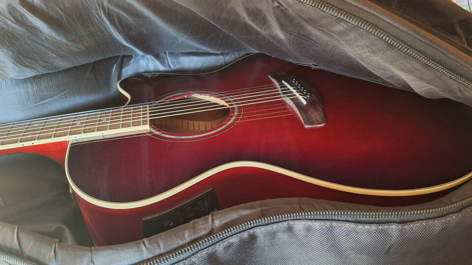 Guitarra electroacustica Yamaha CPX 500II