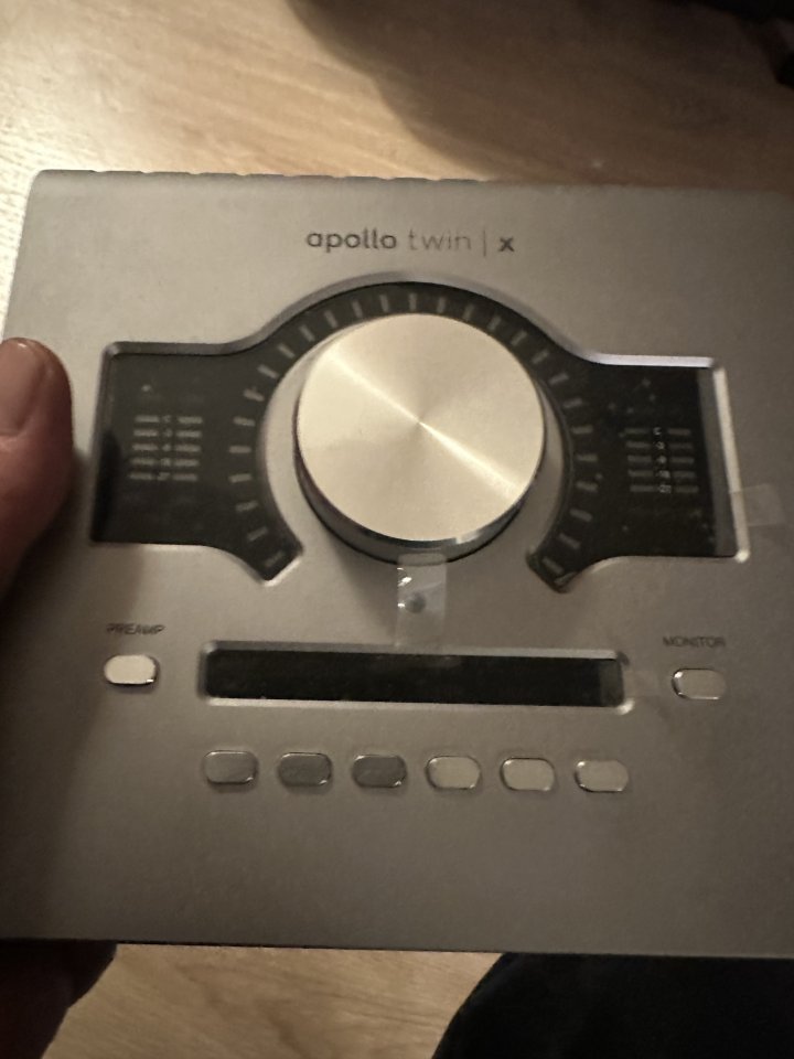 Apollo Twin X DUO Gen (2025) en garantia.