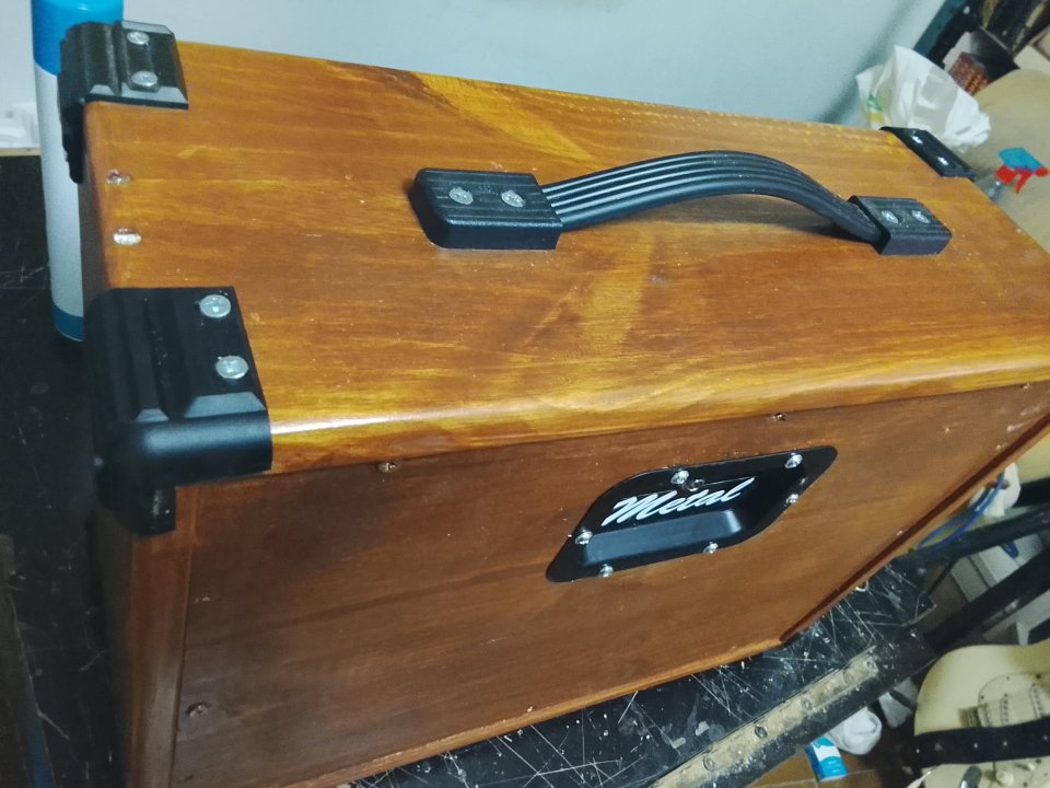 Pantalla 1x10 madera de Abeto 49x36x21