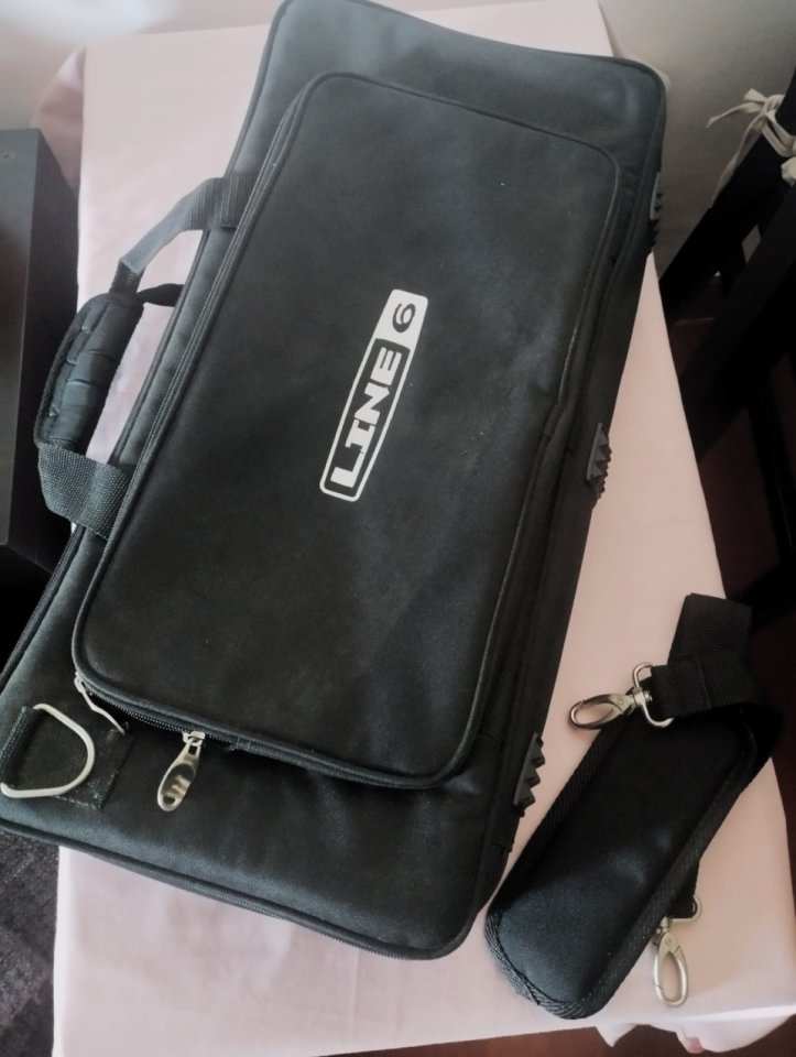 Gig bag LINE 6 , pedalera o pedales de segunda mano · Foto 1 de 5 · Sevilla · 30 €