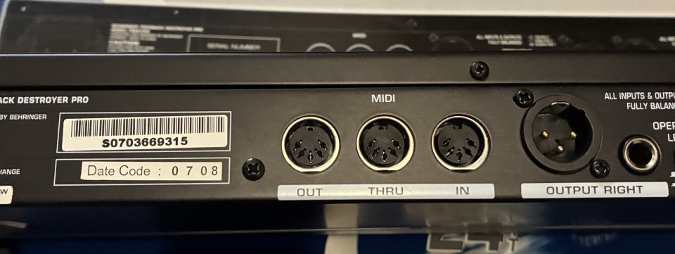 Behringer FBQ2496 feedback destroyer de segunda mano · Foto 7 de 8 · Madrid · 90 €