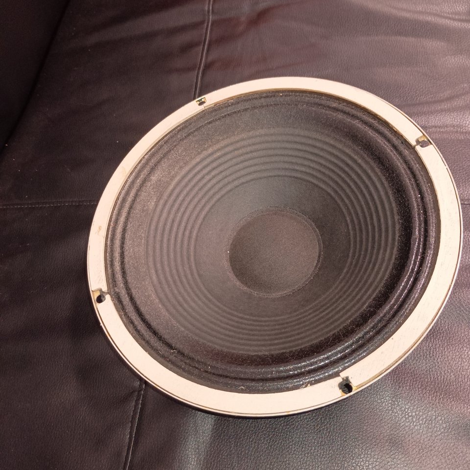 Altavoz celestion G12T75 Marshall de segunda mano · Foto 6 de 6 · Málaga · 70 €