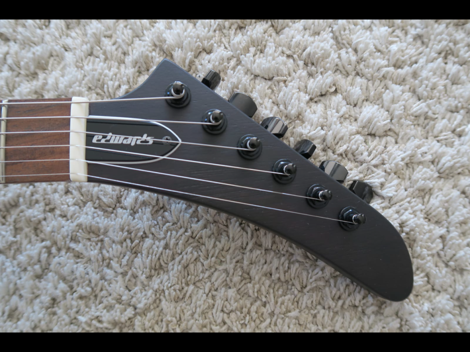 Compro EDWARDS EXPLORER