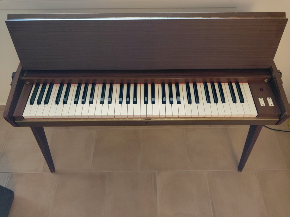 HOHNER PIANET N de segunda mano · Foto 1 de 2 · Tarragona · 1500 €