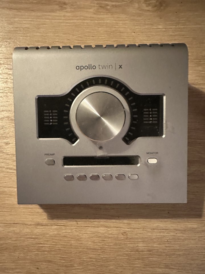 Apollo Twin X DUO Gen (2025) en garantia.