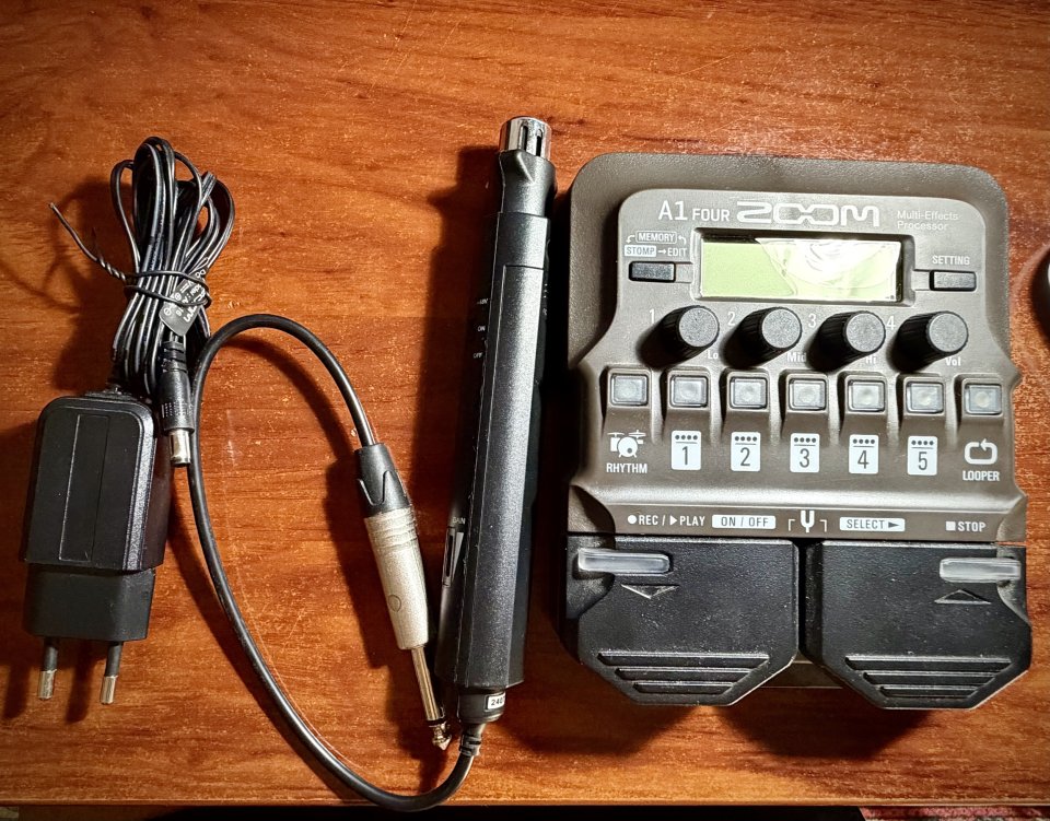 Zoom A1 Four de segunda mano · Valencia · 90 €
