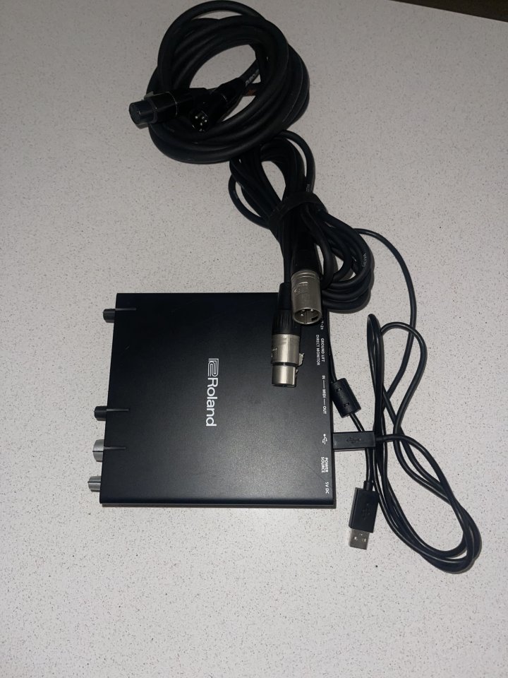 Roland Rubix22 de segunda mano · Foto 1 de 6 · Barcelona · 100 €
