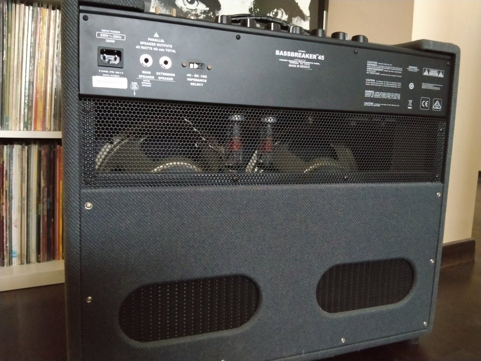 Fender Bassbreaker 45w por Guitarra de segunda mano · Foto 4 de 8 · Málaga