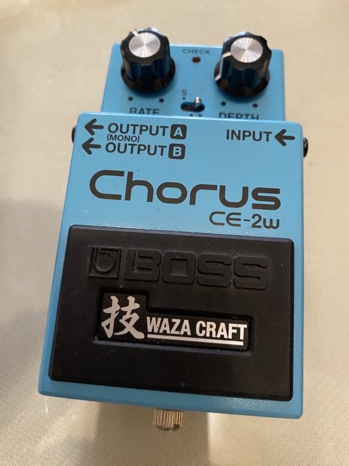 Boss CE-2W Chorus Waza Craft (Made in Japan) de segunda mano · Foto 2 de 5 · Córdoba · 160 €