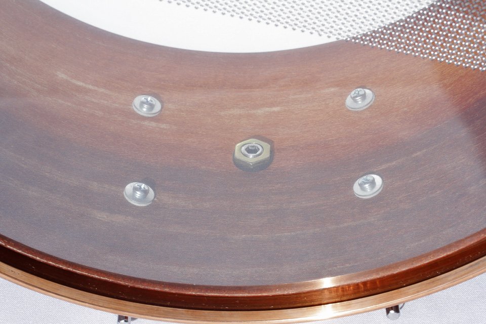 Caja de 14"x7" con casco de caoba africana 100% y aros die cast de segunda mano · Foto 9 de 10 · Segovia · 300 €