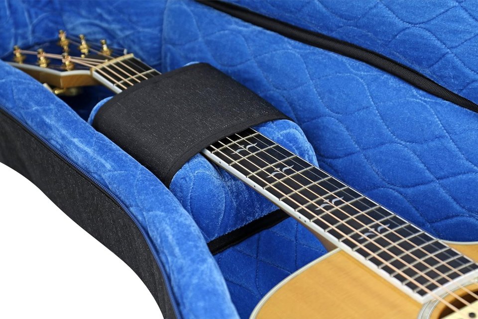 Reunion Blues Continental Voyager Acoustic Guitar Case de segunda mano · Foto 6 de 8 · Barcelona · 200 €