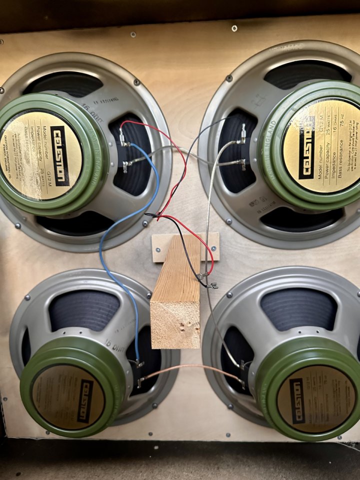 Marshall 4x12 1960BX Greenbacks