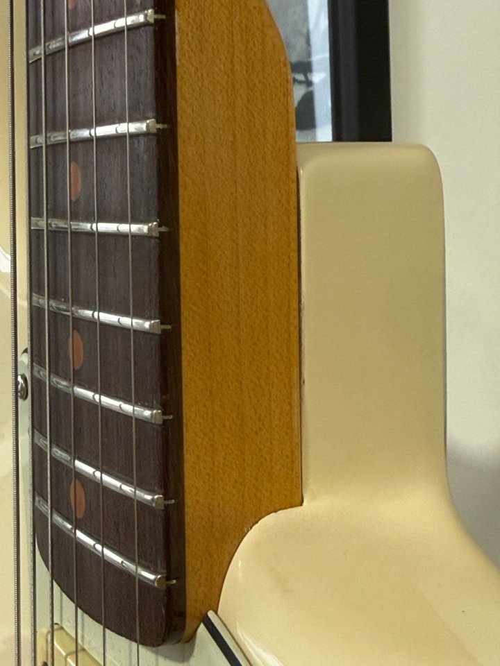 Vendo Fender usa vintage 61 II de segunda mano · Foto 4 de 8 · Barcelona · 1900 €