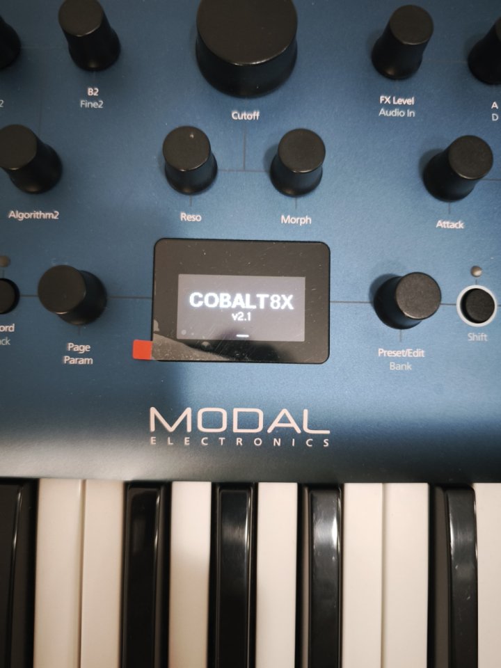 Modal Cobalt8X de segunda mano · Foto 6 de 7 · Pontevedra · 550 €