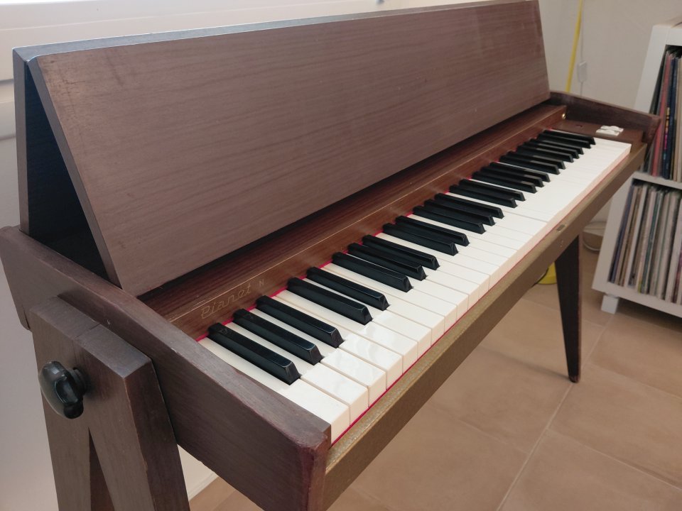 HOHNER PIANET N de segunda mano · Foto 2 de 2 · Tarragona · 1500 €