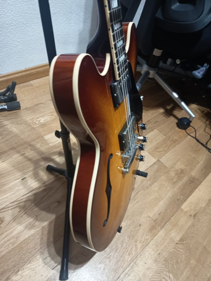 GIBSON ES-335 figured 60s Iced Tea de segunda mano · Foto 5 de 6 · Barcelona · 2500 €