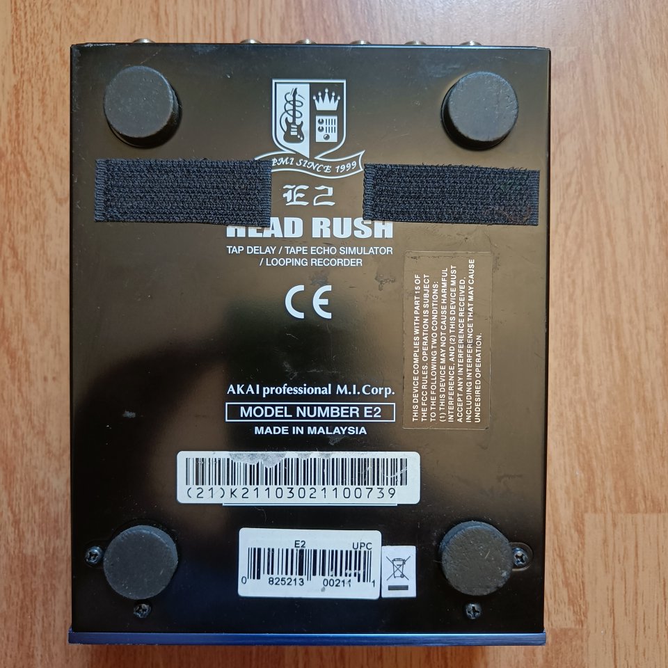 AKAI Professional Headrush E2 (Delay / Tape Echo / Looper) de segunda mano · Foto 6 de 7 · Málaga · 120 €