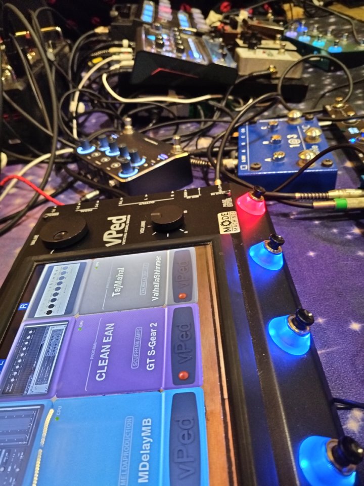 vPed VST Host – Virtual Pedal Board de segunda mano · Foto 4 de 10 · Valencia · 350 €