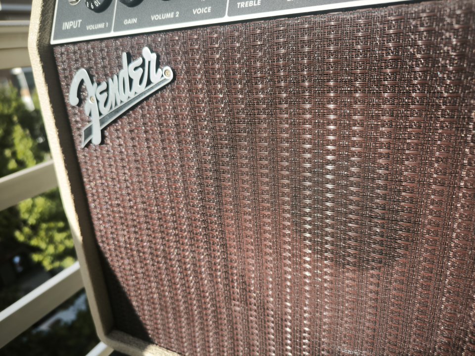 Fender Super champ X2 Cream Ltd. Eminence ragin cajun ¡ENVÍO INCLUIDO! de segunda mano · Foto 2 de 7 · Murcia · 280 €