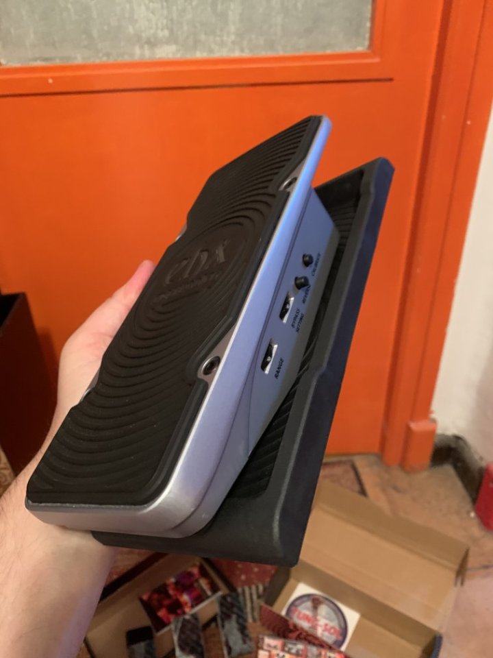 Pack EHX: Electro Harmonix Next Step Vol + cradle