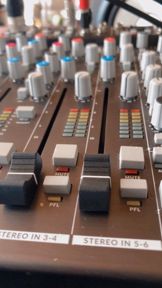 SSL SIX Analog mixer / Summing Mixer - Excelente estado de segunda mano · Foto 2 de 2 · Madrid · 860 €