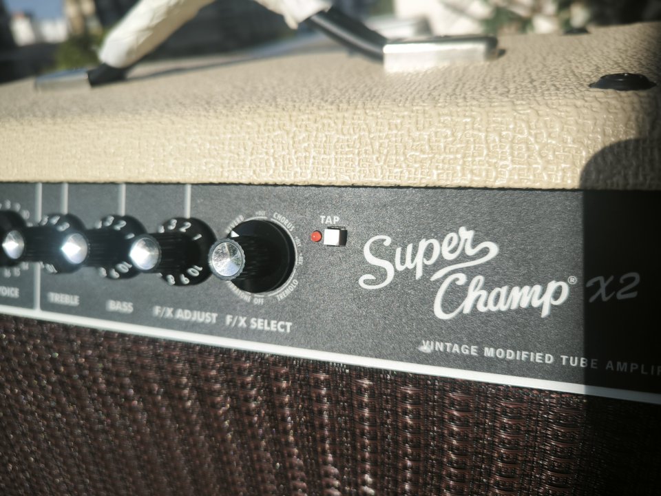 Fender Super champ X2 Cream Ltd. Eminence ragin cajun ¡ENVÍO INCLUIDO! de segunda mano · Foto 4 de 7 · Murcia · 280 €