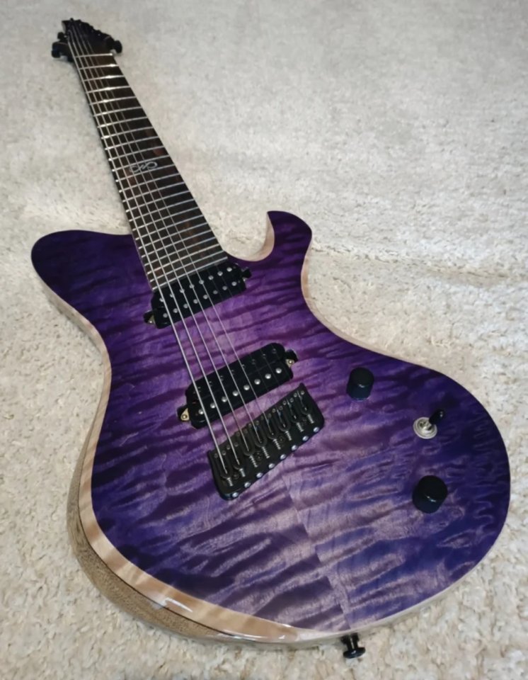 Mora Guitars 8 cuerdas