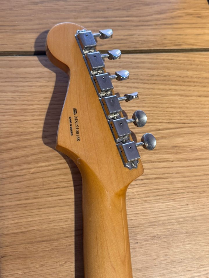 Fender Stratocaster Vintera 60s de segunda mano · Foto 5 de 6 · Madrid · 650 €
