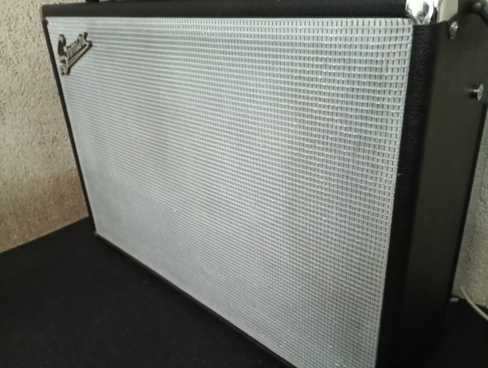 Sinmarc B60 con pantalla 212