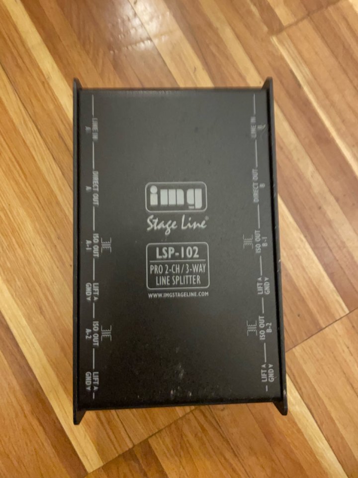 IMG STAGELINE LSP-102 Repartidor de línea, 3 vías de 2 canales de segunda mano · Foto 1 de 4 · Barcelona · 50 €