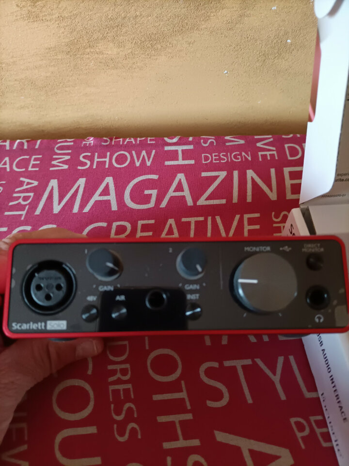 Scarlett Solo 3rd gen 2-in 2-out usb audio interface