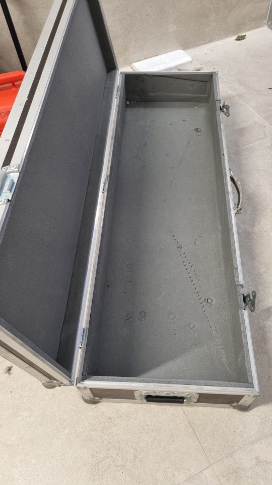 Flightcase para teclado o equipo con ruedas