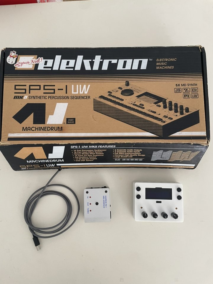 Elektron Machinedrum SPS-1UW+ MKII + TM-1 + Megacommand + Decksaver de segunda mano · Foto 2 de 2 · Málaga · 2200 €