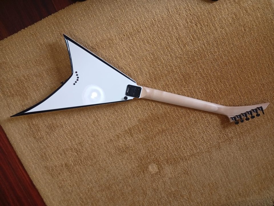 Jackson JS32T Rhoads AH WH + Funda Ortolá