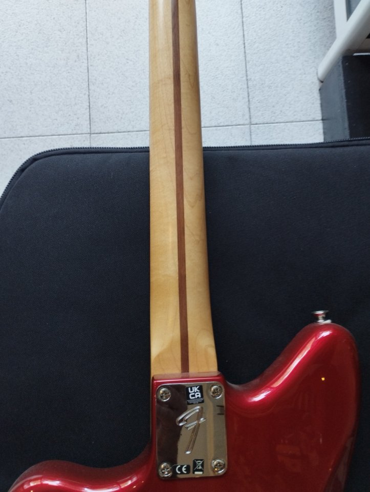 Fender Jazzmaster Player (México) de segunda mano · Foto 4 de 6 · Madrid · 595 €