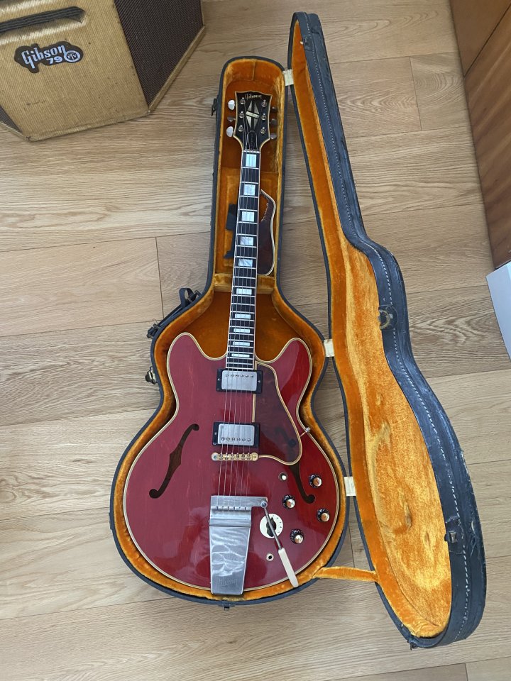 Gibson ES-355 TDSV Cherry Red 1967 de segunda mano · Foto 3 de 8 · Alicante · 12995 €