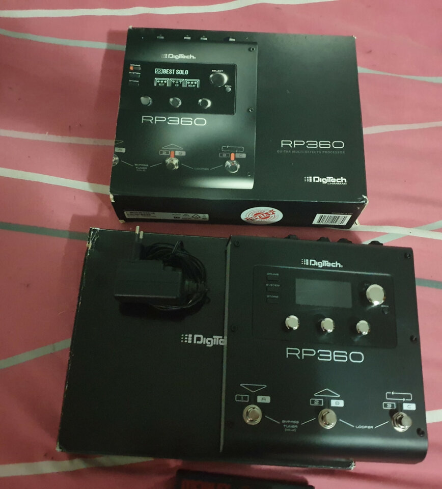 Digitech RP360, procesador multiefectos.