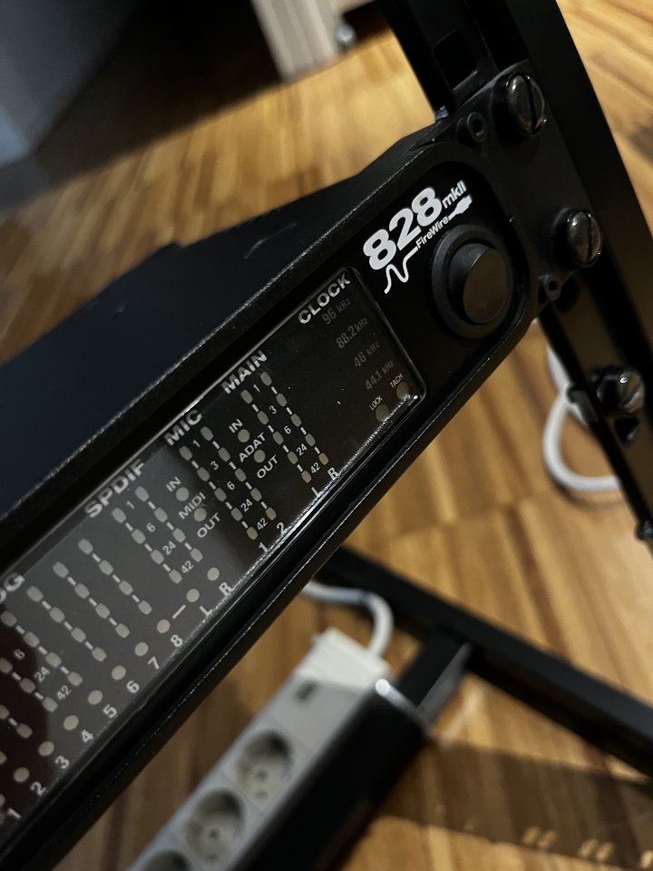 Motu 828 Mk2 firewire