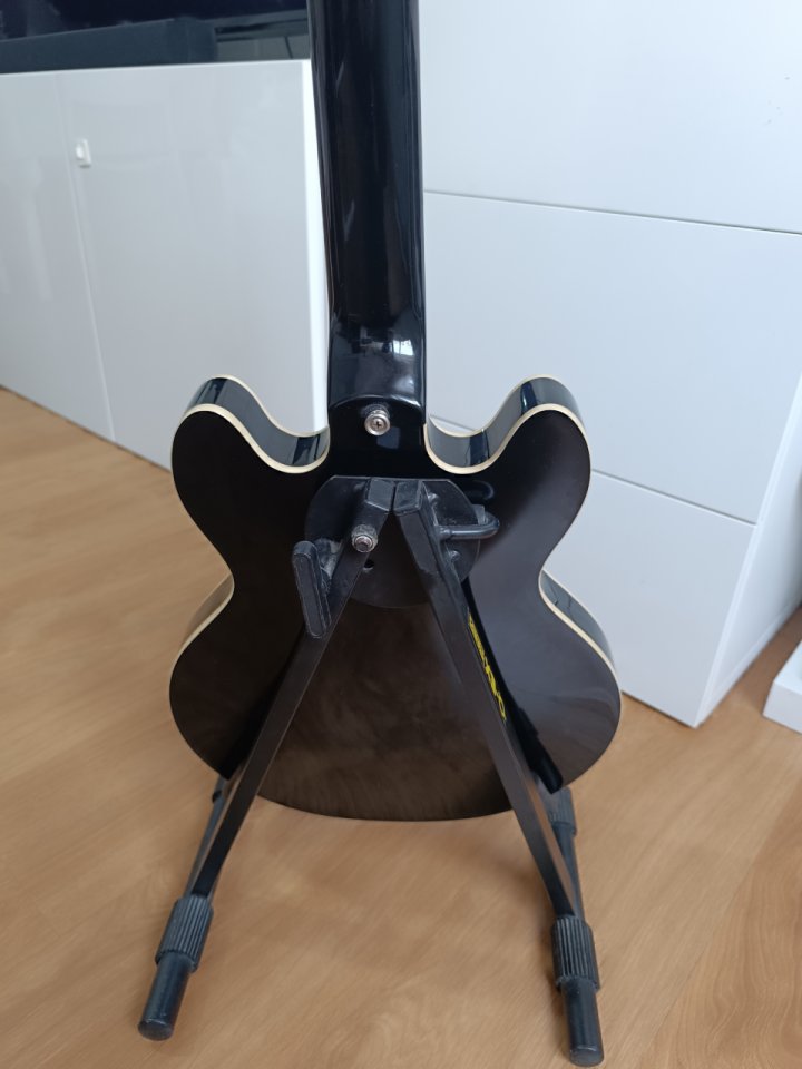 Epiphone ES-339 negra