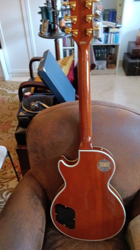 Gibson Custom Shop Limited Run Les Paul Florentine Orange Sparkle (2014) de segunda mano · Foto 3 de 5 · Zaragoza