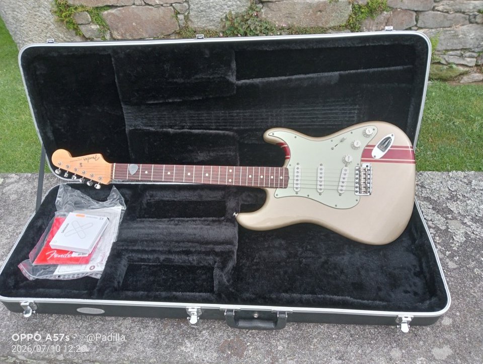 Fender StratocasterJohn Mayer Signature 2005 – Shoreline Gold – Big Dipper de segunda mano · Foto 5 de 10 · A Coruña · 2750 €