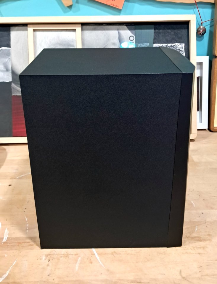 Monitor Adam Audio T7V de segunda mano · Foto 3 de 5 · Málaga · 150 €