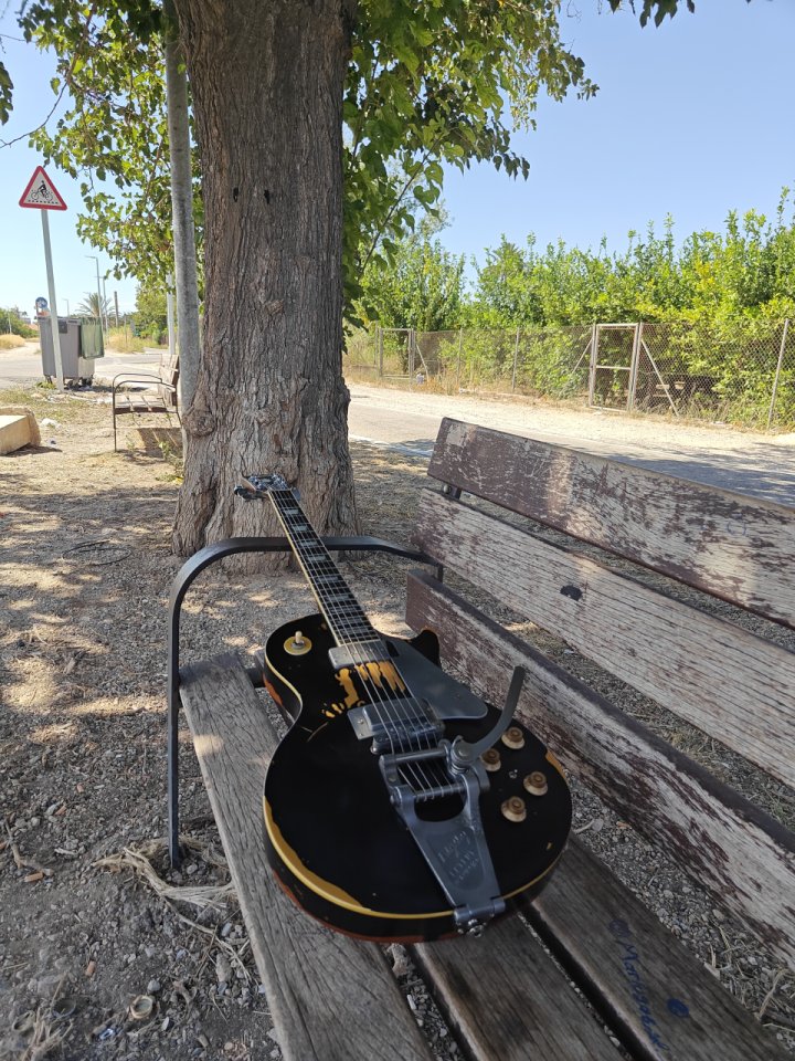 Replica OLD BLACK NEIL YOUNG