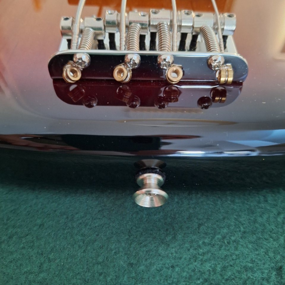 Fender Precision Bass American Performer RW 3-Tone Sunburst de segunda mano · Foto 6 de 10 · Sevilla · 1275 €
