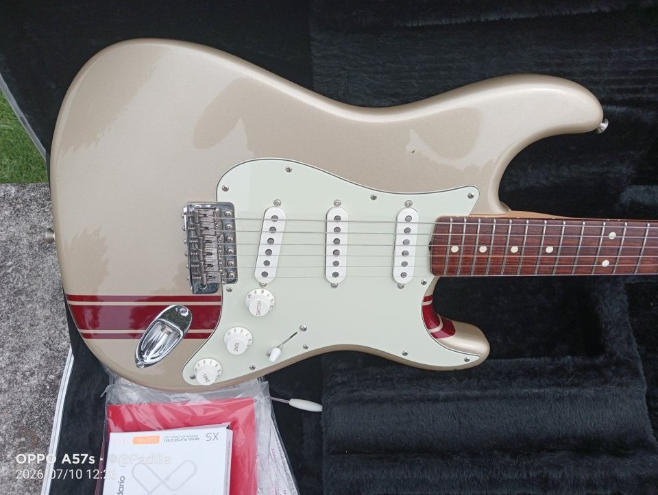 Fender StratocasterJohn Mayer Signature 2005 – Shoreline Gold – Big Dipper de segunda mano · Foto 6 de 10 · A Coruña · 2750 €