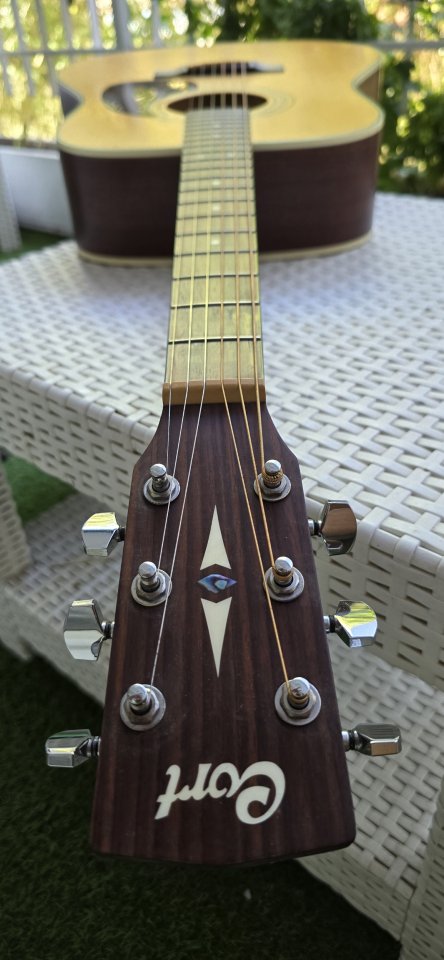 Cort Acústica de segunda mano · Foto 4 de 10 · Madrid · 160 €