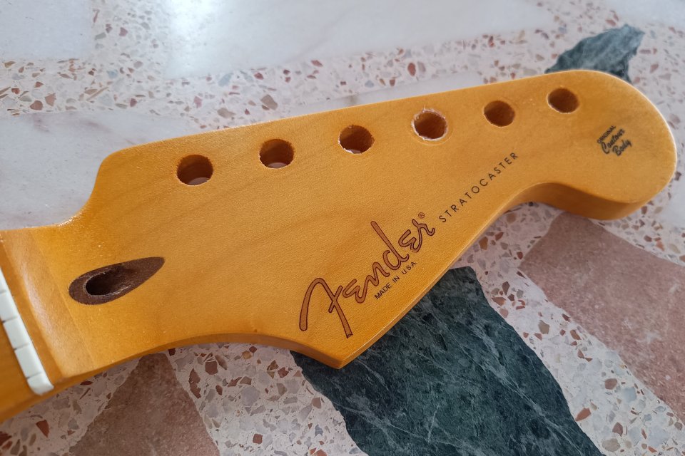 Mástil tipo Stratocaster de segunda mano · Foto 1 de 4 · Barcelona · 40 €