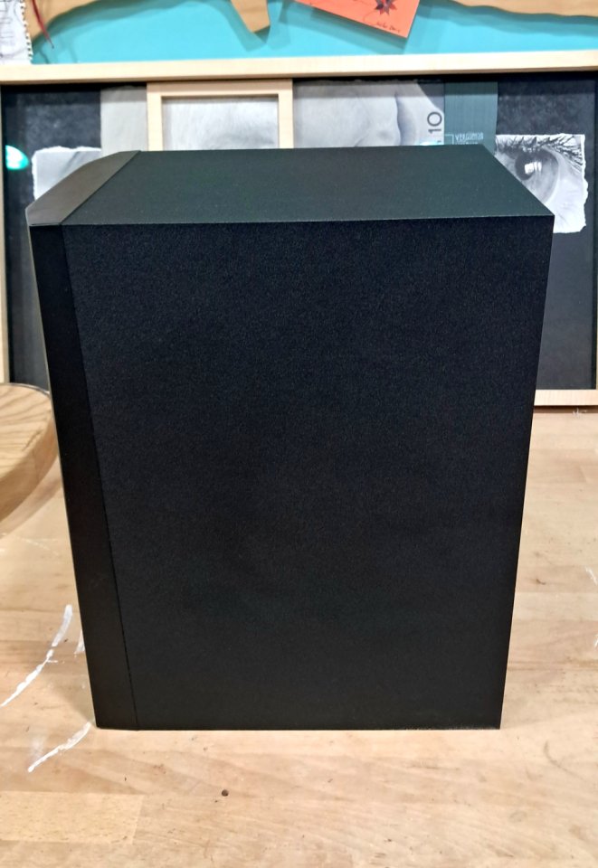 Monitor Adam Audio T7V de segunda mano · Foto 4 de 5 · Málaga · 150 €